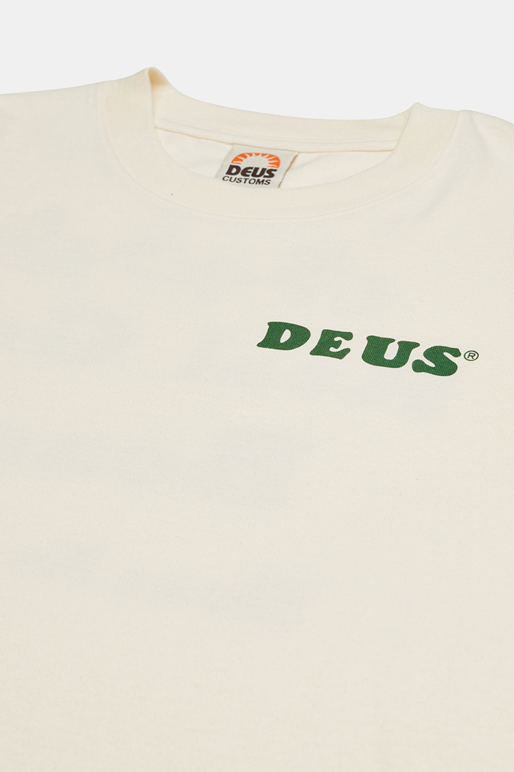 T-shirt en coton recyclé de Deus Real Good Tee (blanc sale)